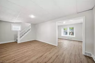 1524 E 221st St, Euclid, OH 44117 - Photo 6