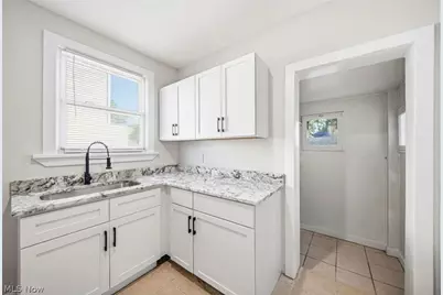 1524 E 221st Street, Euclid, OH 44117 - Photo 10
