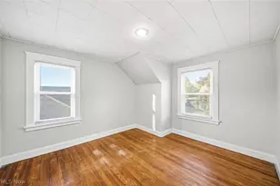 1524 E 221st St, Euclid, OH 44117 - Photo 16