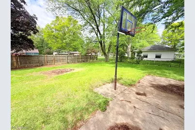 8803 Spring Valley Drive, Mentor, OH 44060 - Photo 42