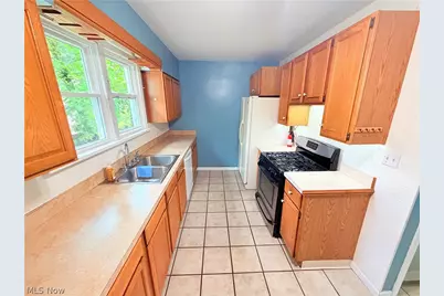 8803 Spring Valley Drive, Mentor, OH 44060 - Photo 18