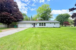 8803 Spring Valley Dr, Mentor, OH 44060 - Photo 2
