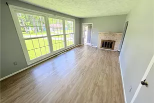 8803 Spring Valley Dr, Mentor, OH 44060 - Photo 10