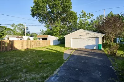 14404 Tokay Avenue, Maple Heights, OH 44137 - Photo 34