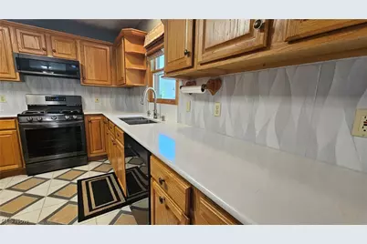 7392 Churchill Square, Mentor, OH 44060 - Photo 14