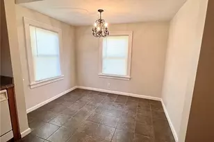 9725 Parkview Ave, Garfield Heights, OH 44125 - Photo 10