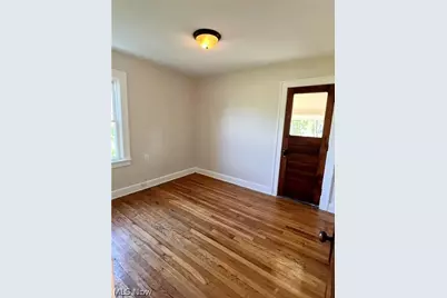 9725 Parkview Avenue, Garfield Heights, OH 44125 - Photo 20