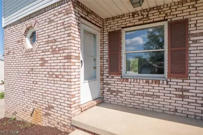 3615-3617 Mount Pleasant Street NW, North Canton, OH 44720 - Photo 4