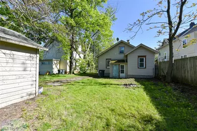 761 E Crosier Street, Akron, OH 44306 - Photo 6
