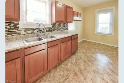 761 E Crosier Street, Akron, OH 44306 - Photo 12