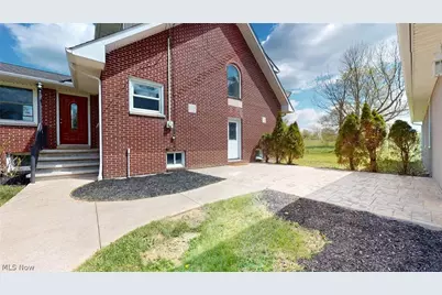 10525 Clay Street, Montville, OH 44064 - Photo 8