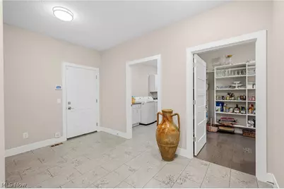 24210 Deptford Drive, Beachwood, OH 44122 - Photo 16