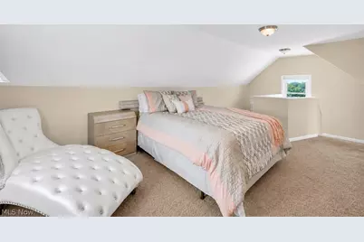 16005 Throckley Avenue, Loveland, OH 44128 - Photo 22