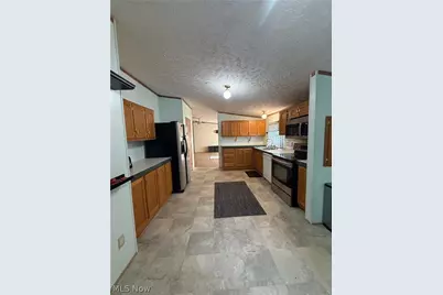 6476 Linda Lane, Ravenna, OH 44266 - Photo 4