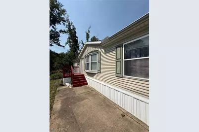6476 Linda Lane, Ravenna, OH 44266 - Photo 1