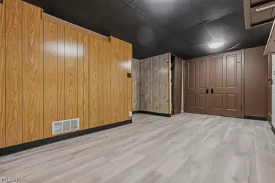 609 27th Street, Vienna, WV 26105 - Photo 32
