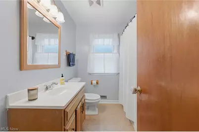 7249 Greenleaf Avenue, Parma, OH 44130 - Photo 16