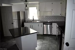 246 E 7th St, Salem, OH 44460 - Photo 4