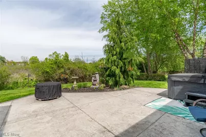 4732 Helmsworth Drive NE, Canton, OH 44714 - Photo 32