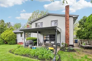 5420 Bluebell Dr, Lyndhurst, OH 44124 - Photo 34