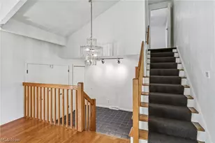 5420 Bluebell Dr, Lyndhurst, OH 44124 - Photo 18