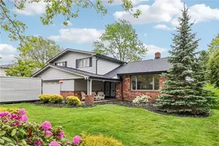 5420 Bluebell Dr, Lyndhurst, OH 44124 - Photo 2