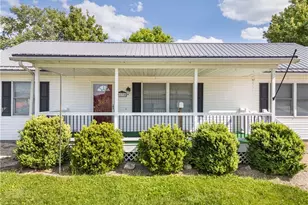 23 Delaware St, Mineral Wells, WV 26150 - Photo 14