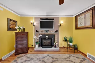 6649 Maplehurst Rd, North Olmsted, OH 44070 - Photo 24