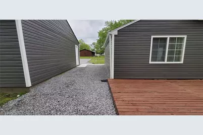 724 Briggs Road, Leavittsburg, OH 44430 - Photo 6