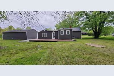 724 Briggs Road, Leavittsburg, OH 44430 - Photo 4