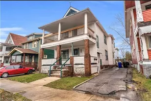 1049 E 147th St, Loveland, OH 44110 - Photo 2