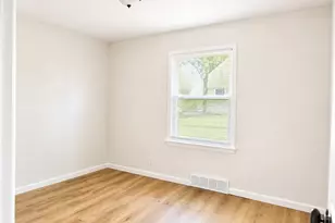 13711 Bennington Ave, Loveland, OH 44135 - Photo 8