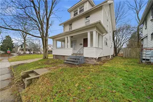 225 Cranz Pl, Akron, OH 44310 - Photo 2