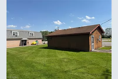17688 Mahoning Avenue, Lake Milton, OH 44429 - Photo 14