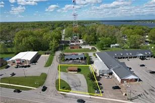 17688 Mahoning Ave, Lake Milton, OH 44429 - Photo 2