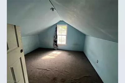 304 Lowell Avenue NE, Warren, OH 44483 - Photo 14