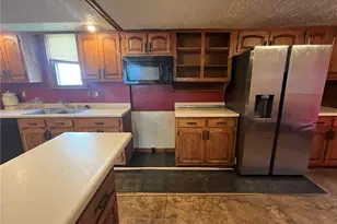 304 Lowell Ave NE, Warren, OH 44483 - Photo 16