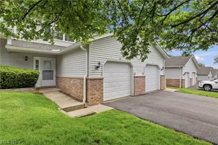 1771 Rolling Hills Dr, Twinsburg, OH 44087 - Photo 2
