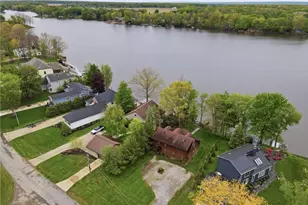 1537 Lake Crest Dr, Roaming Shores, OH 44084 - Photo 4