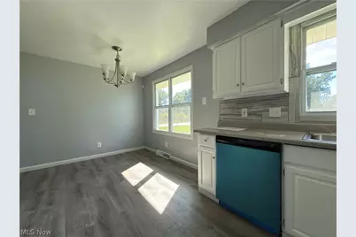 1215 Valley View Drive, Boardman, OH 44512 - Photo 8
