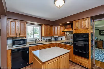 1055 Twilight Drive, Green Hills, OH 44131 - Photo 16