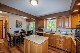 1055 Twilight Dr, Green Hills, OH 44131 - Photo 20