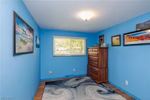 1055 Twilight Dr, Green Hills, OH 44131 - Photo 14