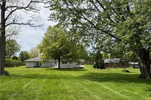 2821 Trabar Dr, Willoughby Hills, OH 44092 - Photo 34