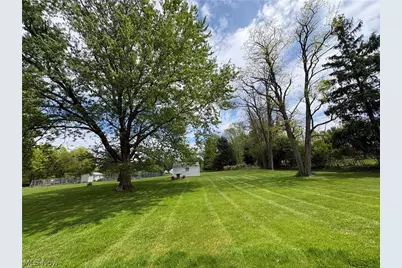 2821 Trabar Drive, Willoughby Hills, OH 44092 - Photo 28