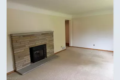2821 Trabar Drive, Willoughby Hills, OH 44092 - Photo 2