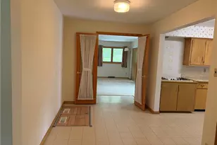2821 Trabar Dr, Willoughby Hills, OH 44092 - Photo 4
