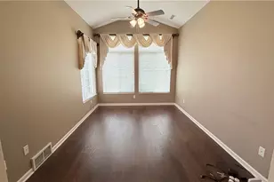 28 Hunters Woods Blvd, Canfield, OH 44406 - Photo 8