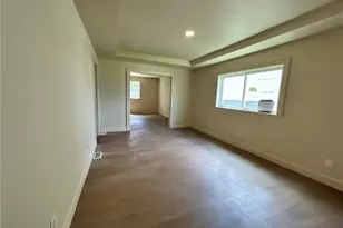 1317 Plum St, Steubenville, OH 43952 - Photo 2