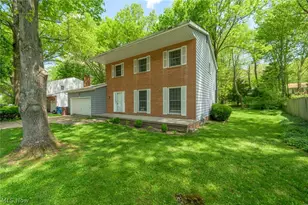 431 Wilson Ave, Kent, OH 44240 - Photo 2